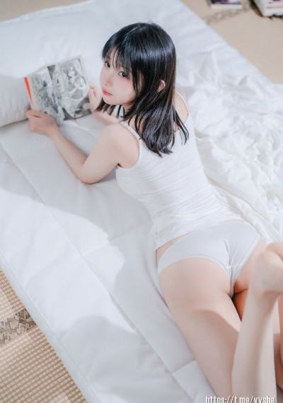 《蜜汁樱桃》作者:苦咖啡