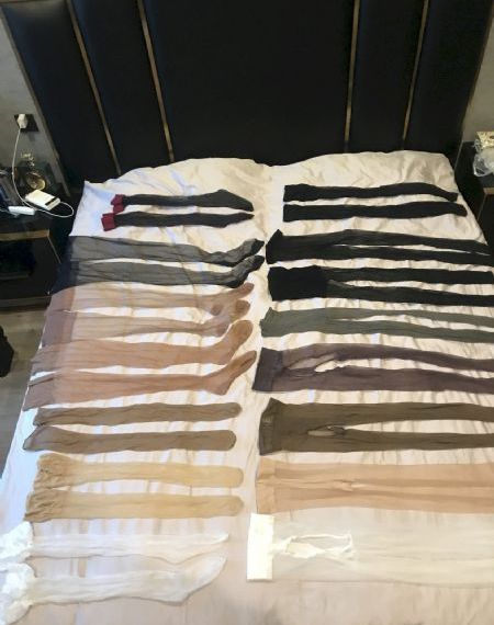 火口上的两人