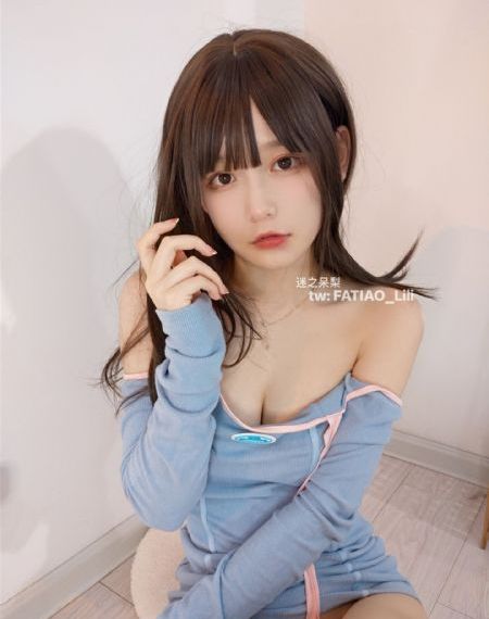 年轻的家教老师
