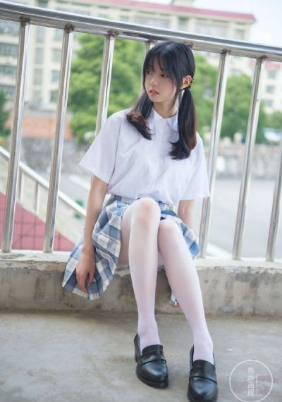 年轻的女教师4