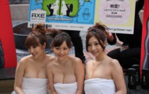 隔壁的女孩2完整版原唱