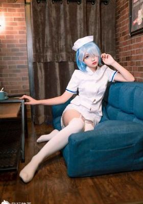 一边亲一边摸下奶的韩剧七个女人