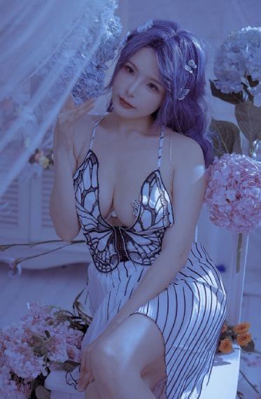 调教放荡丝袜美腿老师的导演是谁